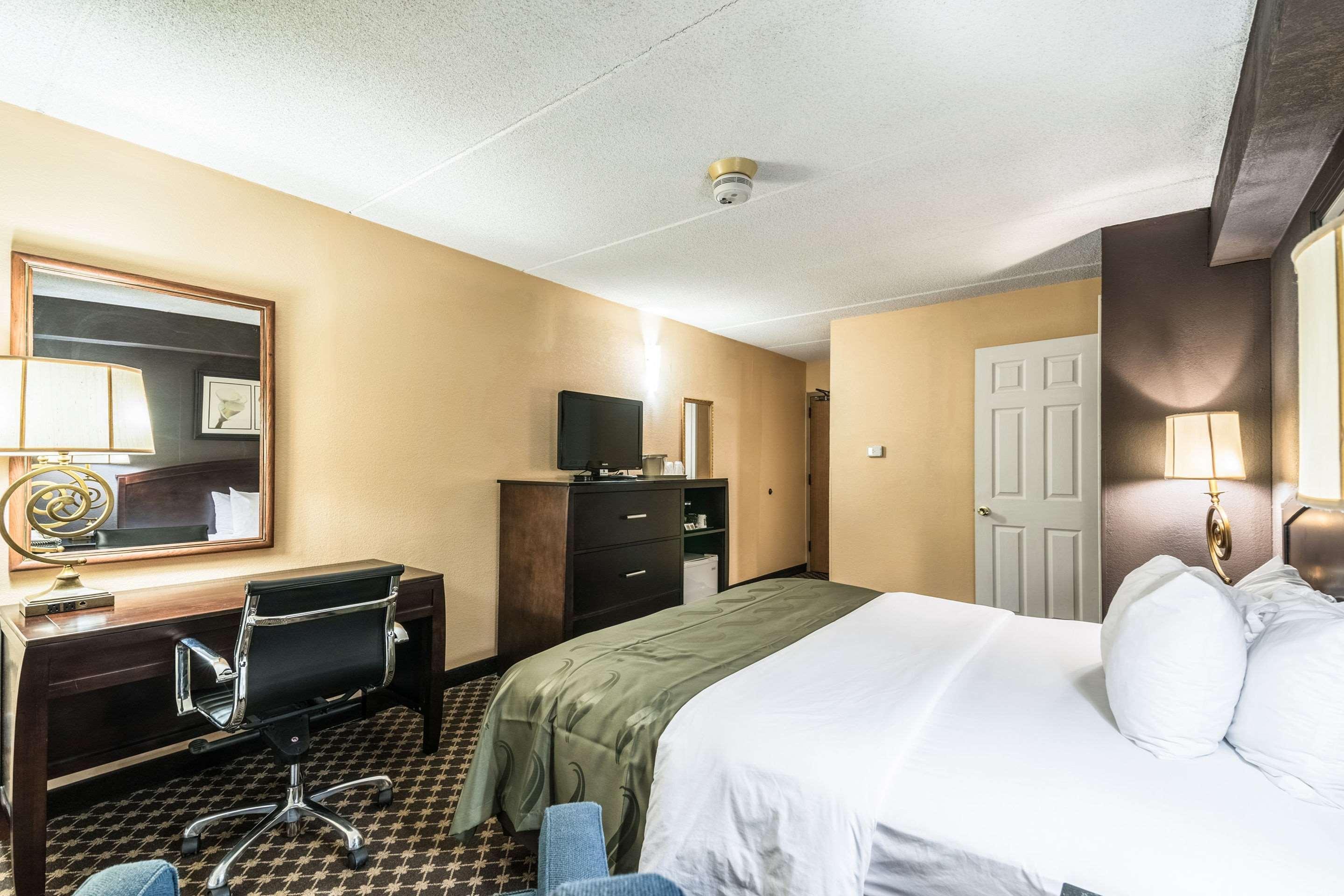 Quality Inn Ithaca - University Area Zewnętrze zdjęcie