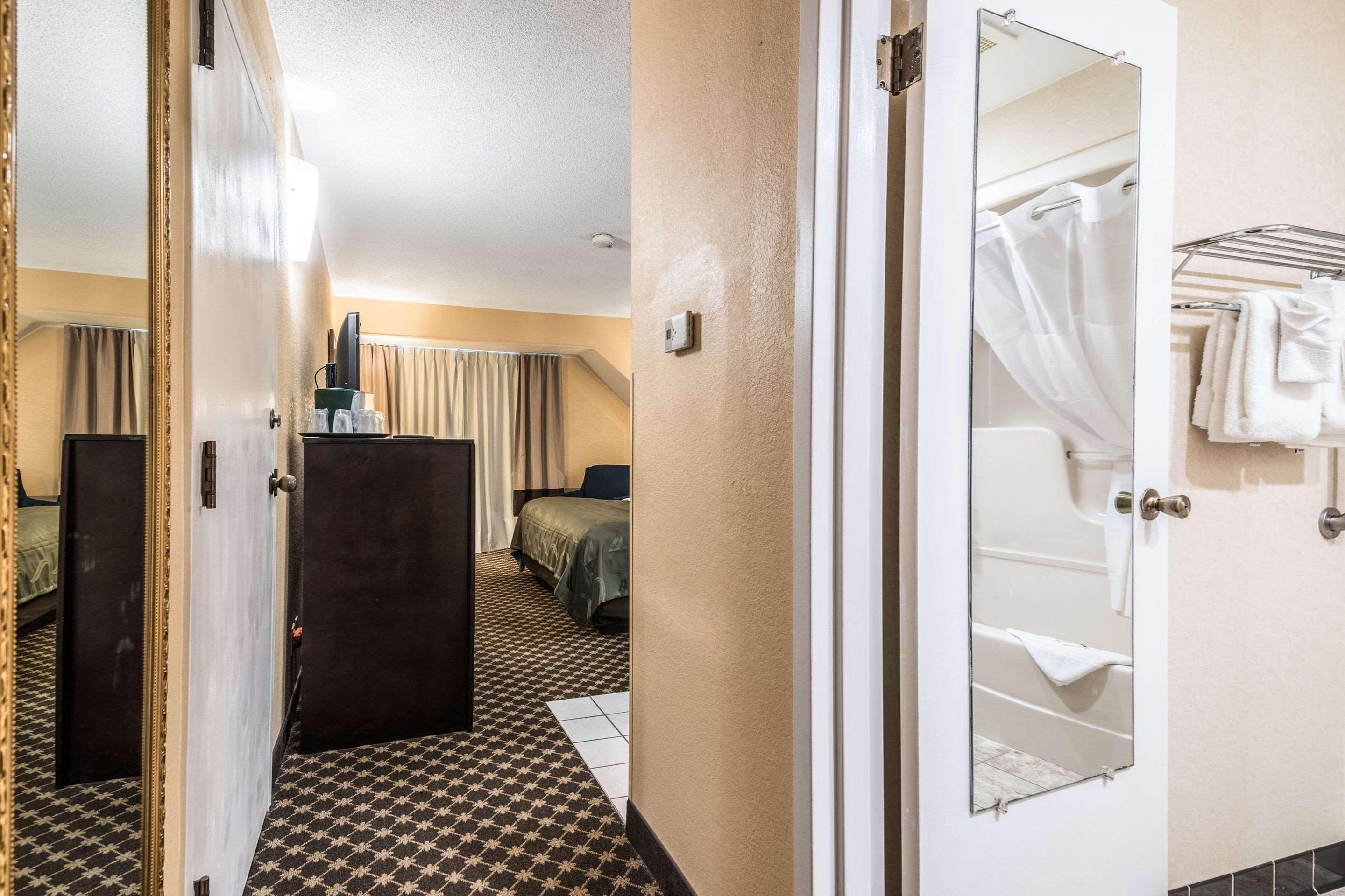 Quality Inn Ithaca - University Area Zewnętrze zdjęcie