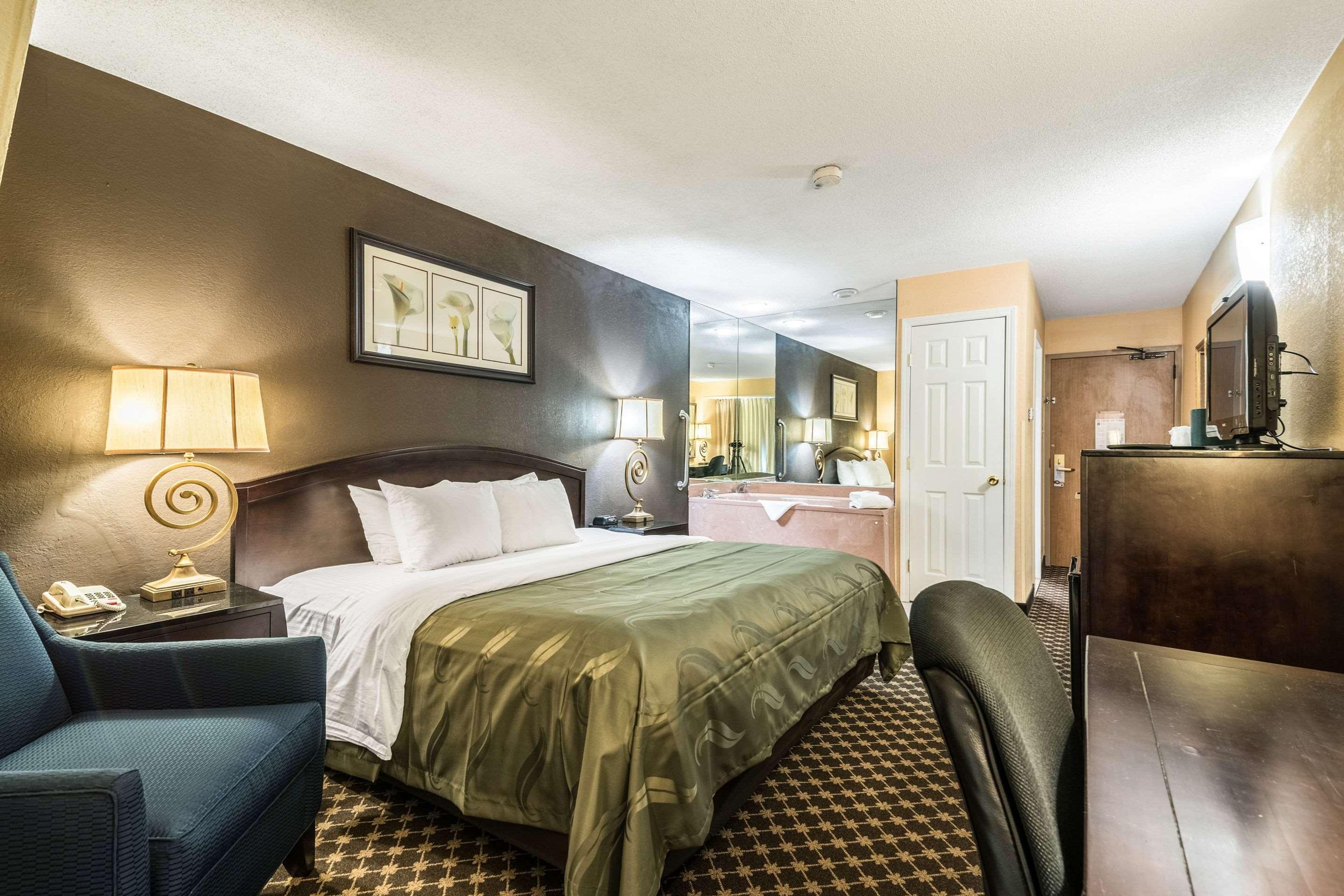 Quality Inn Ithaca - University Area Zewnętrze zdjęcie
